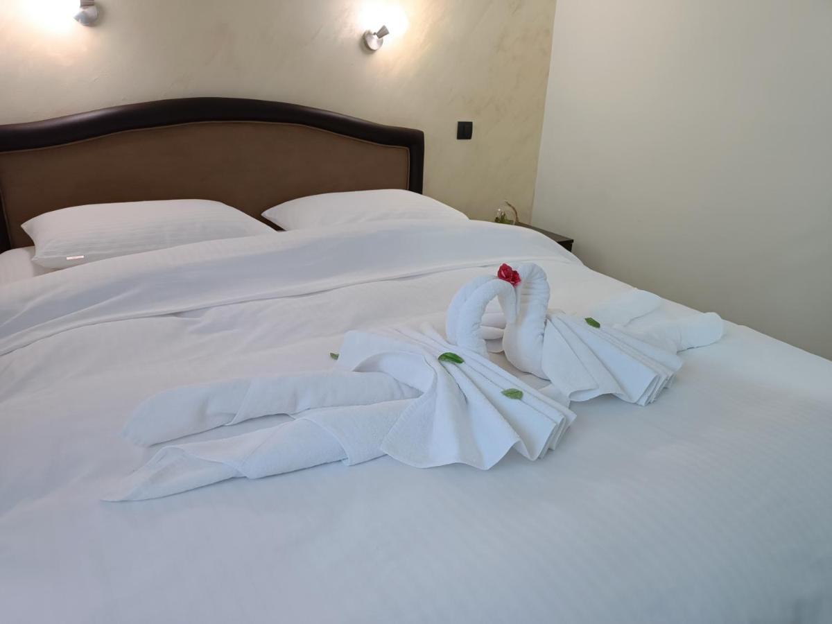 V & V Villa Lalince 외부 사진