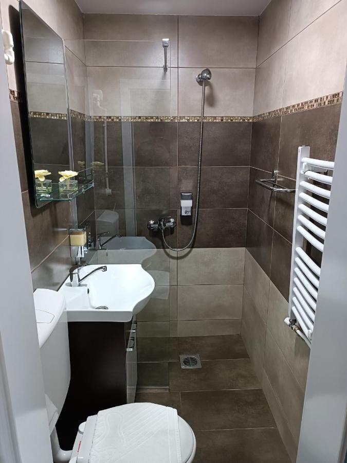 V & V Villa Lalince 외부 사진