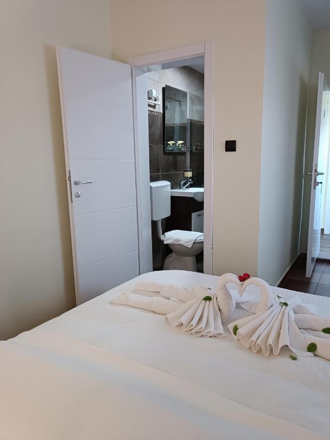 V & V Villa Lalince 외부 사진